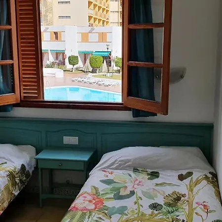 Barber Brisas * بلايا ديل إنغلز